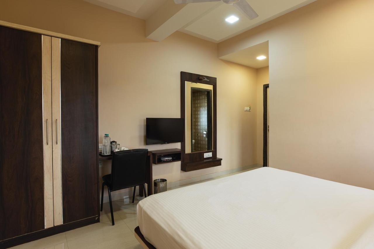 City Palace Resort Lonavala Luaran gambar